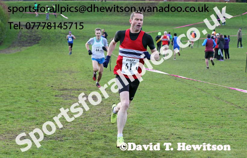Veterans Durham Cathedral Relays. Photo: David T. Hewitson/Sports for All Sports